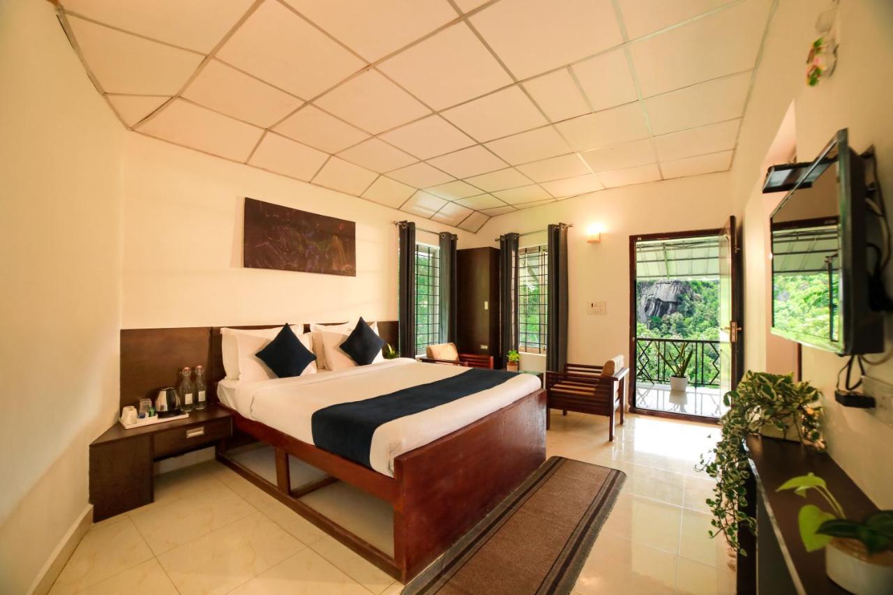 Golden Fern Resort Kanthalloor Esterno foto