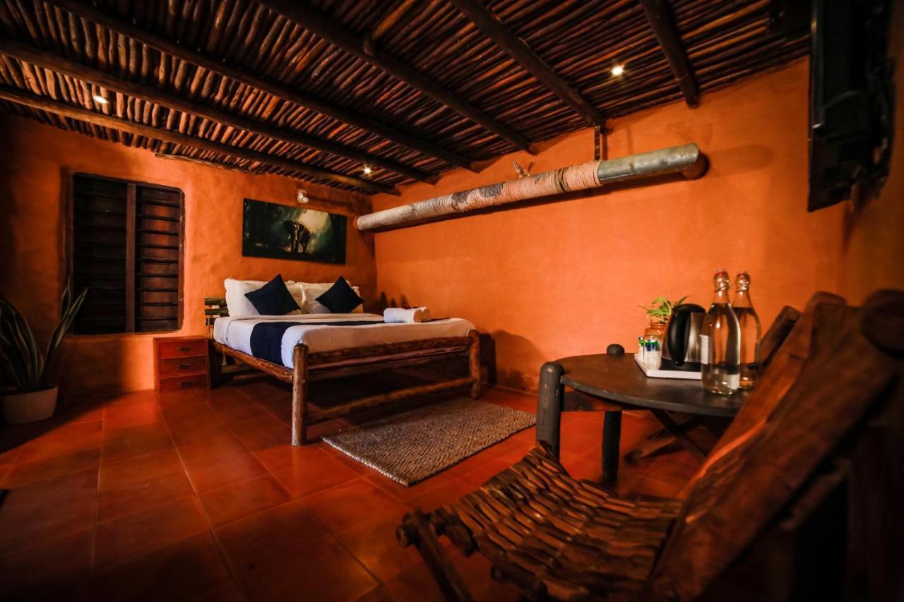 Golden Fern Resort Kanthalloor Esterno foto