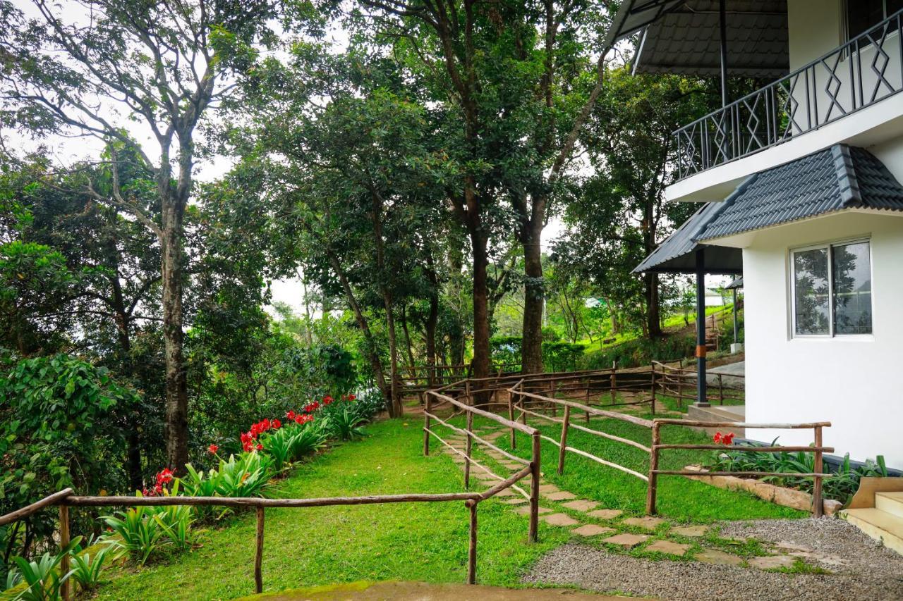 Golden Fern Resort Kanthalloor Esterno foto