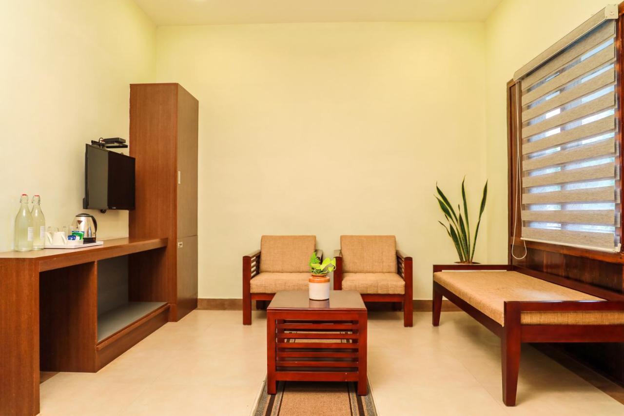 Golden Fern Resort Kanthalloor Esterno foto