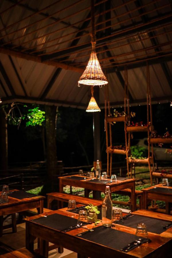 Golden Fern Resort Kanthalloor Esterno foto