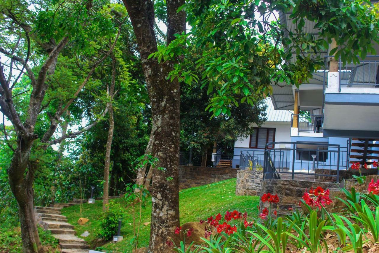 Golden Fern Resort Kanthalloor Esterno foto
